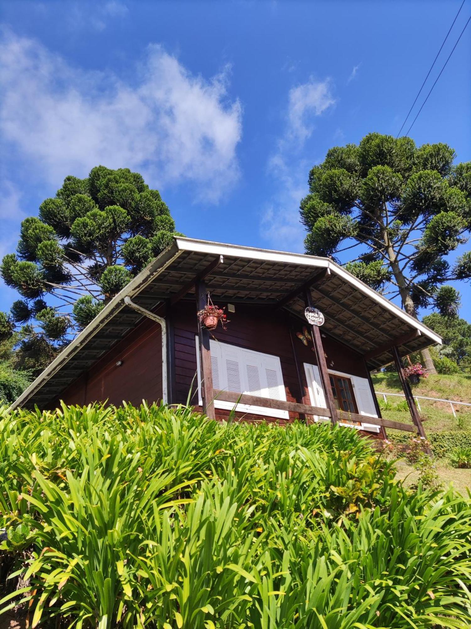 Chale Manaca House Villa - Campos do Jordao — Photos 2